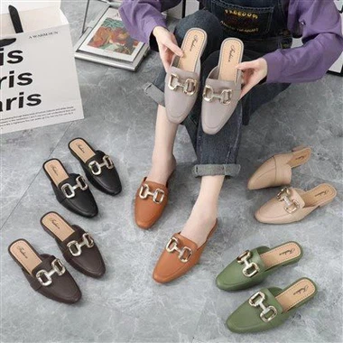 Ai giovani sono piaciute le scarpe in PU di design Paillette